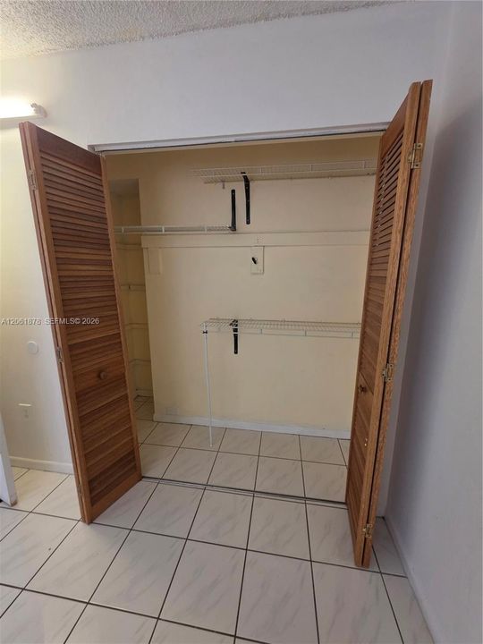 В аренду: $1,895 (2 спален, 2 ванн, 965 Квадратных фут)
