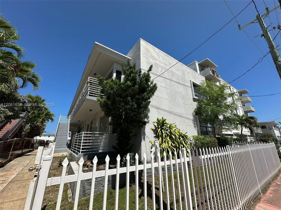 В аренду: $1,650 (1 спален, 1 ванн, 650 Квадратных фут)