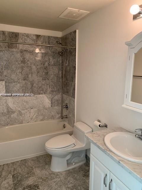В аренду: $4,100 (2 спален, 2 ванн, 1346 Квадратных фут)
