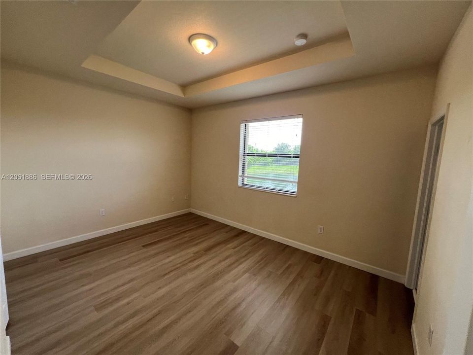 В аренду: $2,600 (3 спален, 2 ванн, 1432 Квадратных фут)