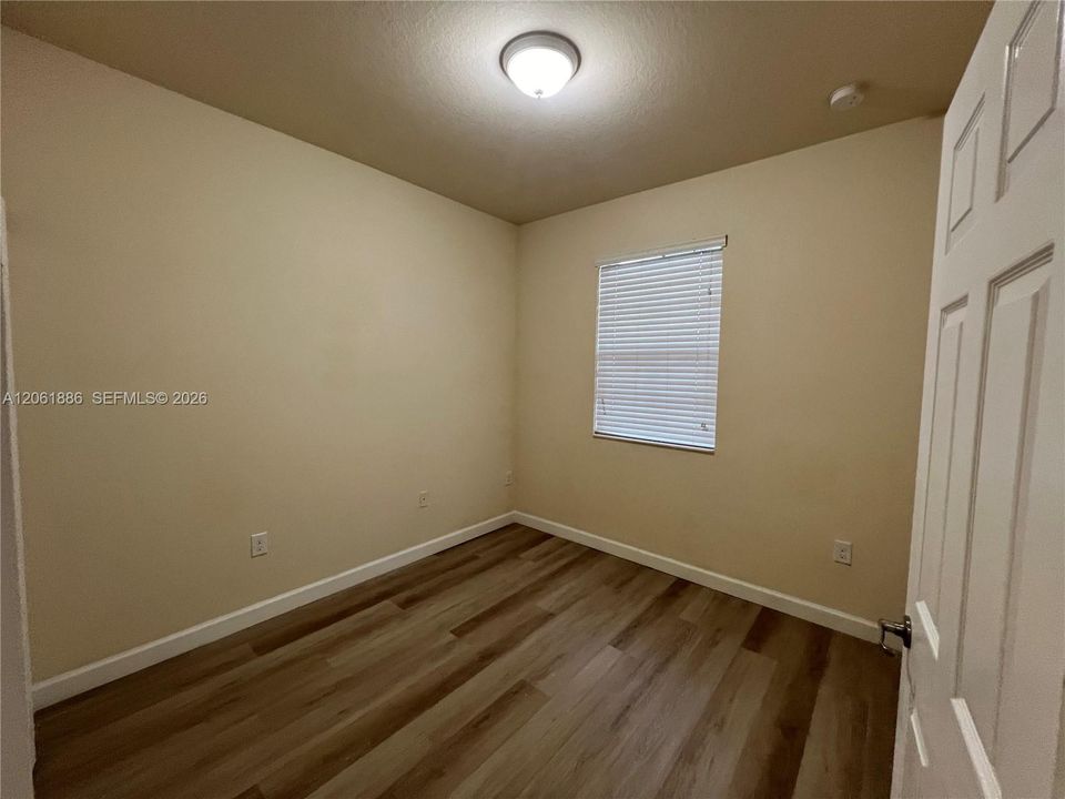 В аренду: $2,600 (3 спален, 2 ванн, 1432 Квадратных фут)