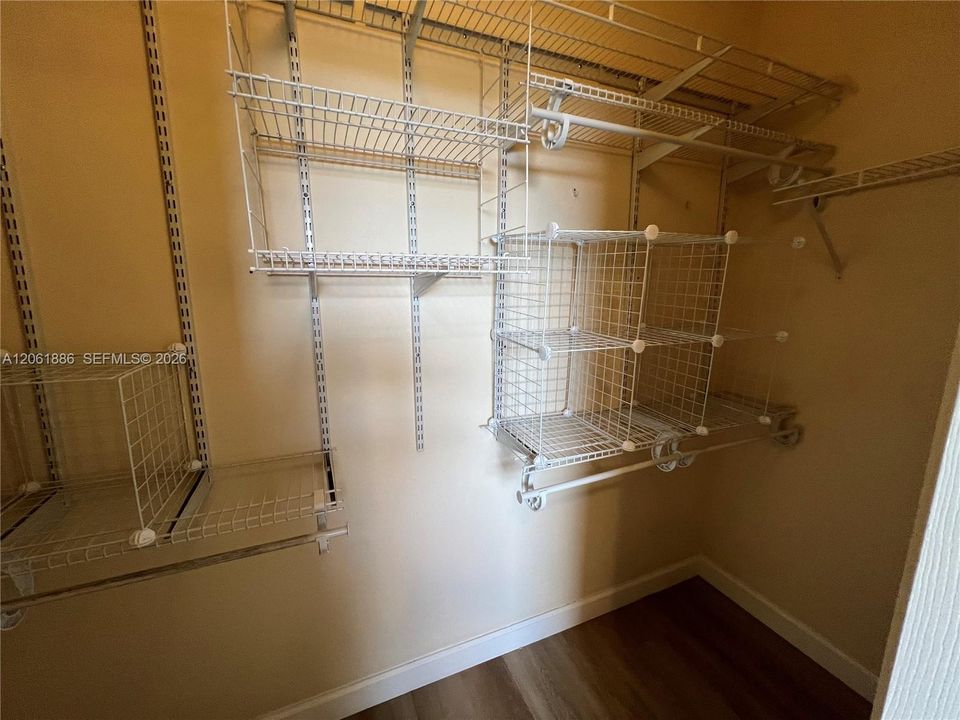 В аренду: $2,600 (3 спален, 2 ванн, 1432 Квадратных фут)