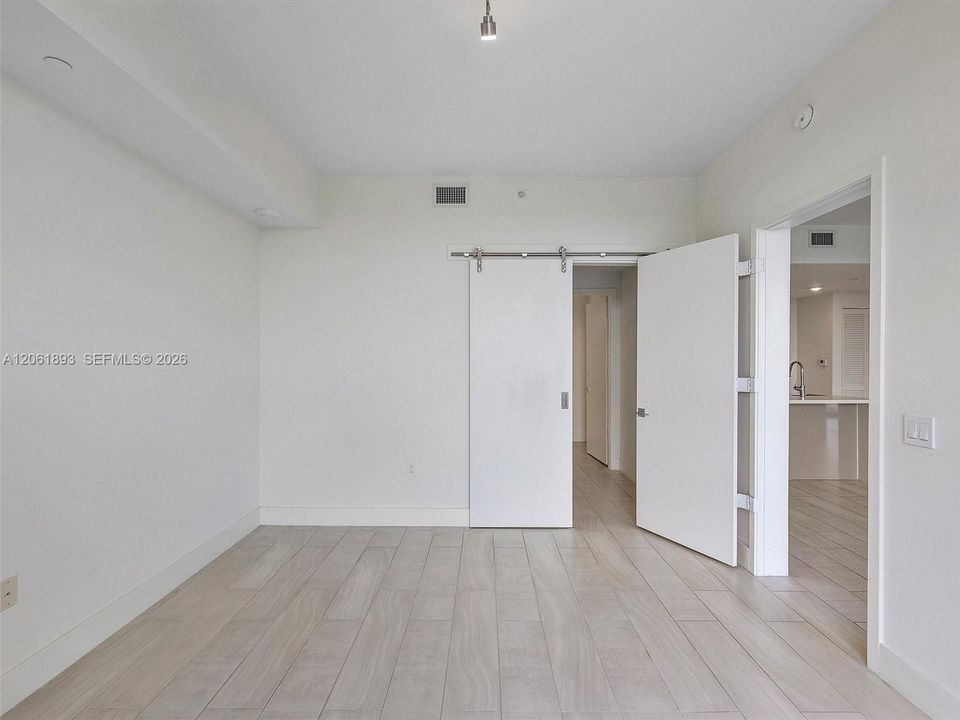 В аренду: $2,890 (2 спален, 2 ванн, 1026 Квадратных фут)