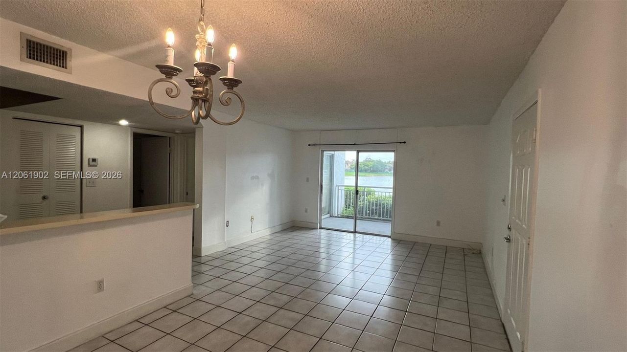 В аренду: $1,950 (1 спален, 1 ванн, 813 Квадратных фут)