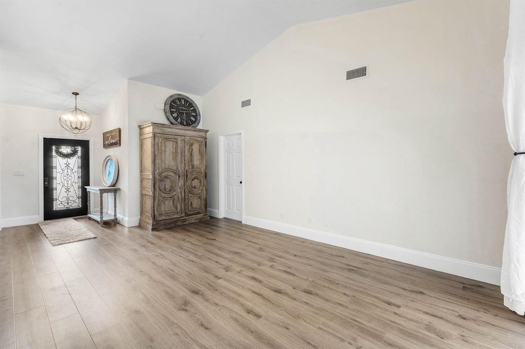 007-143MiramarAvenue-RoyalPalmBeach-FL-3