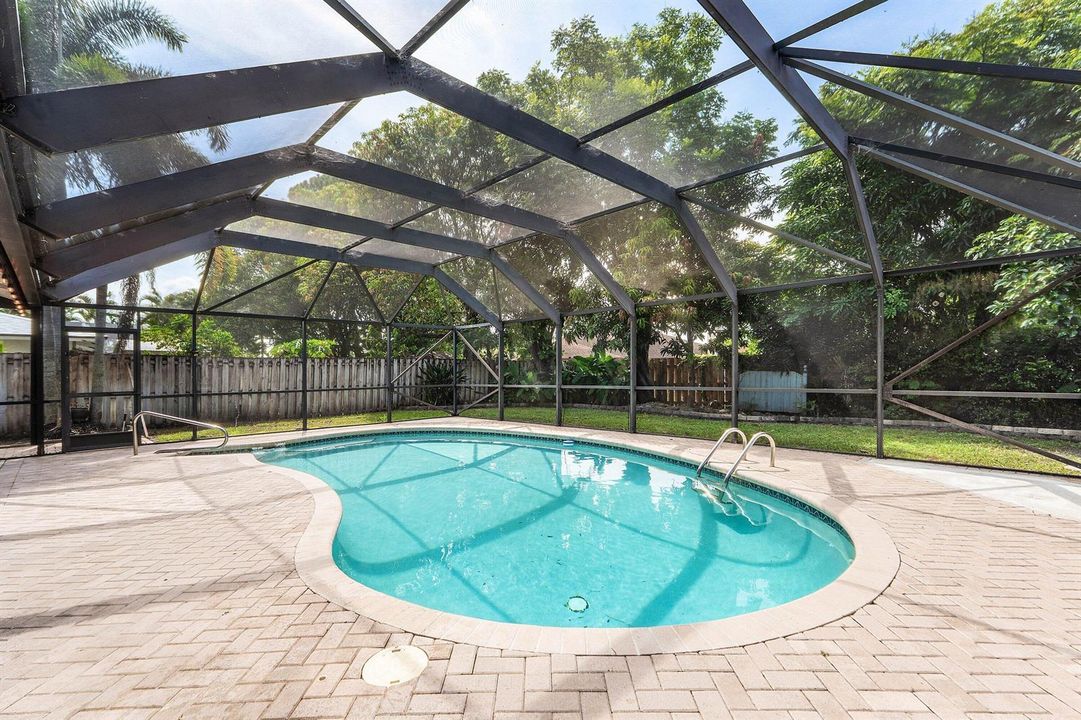 030-143MiramarAvenue-RoyalPalmBeach-FL-3