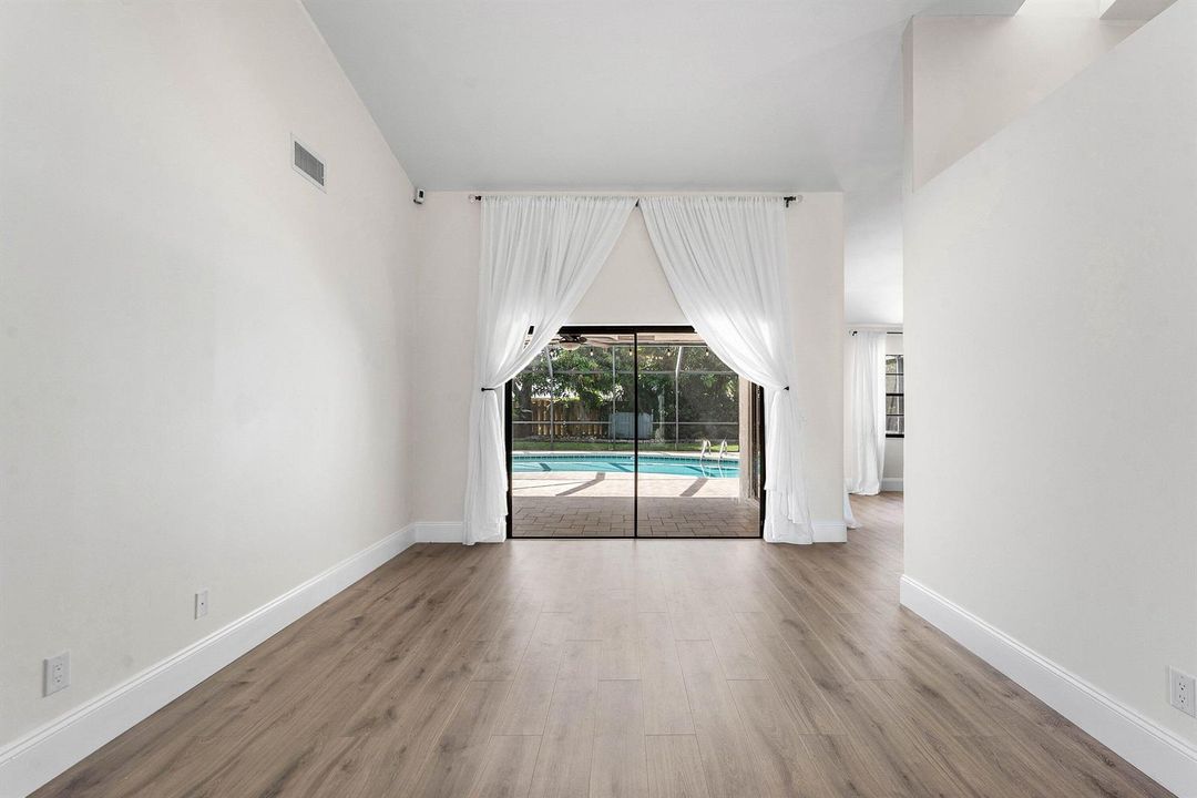 006-143MiramarAvenue-RoyalPalmBeach-FL-3