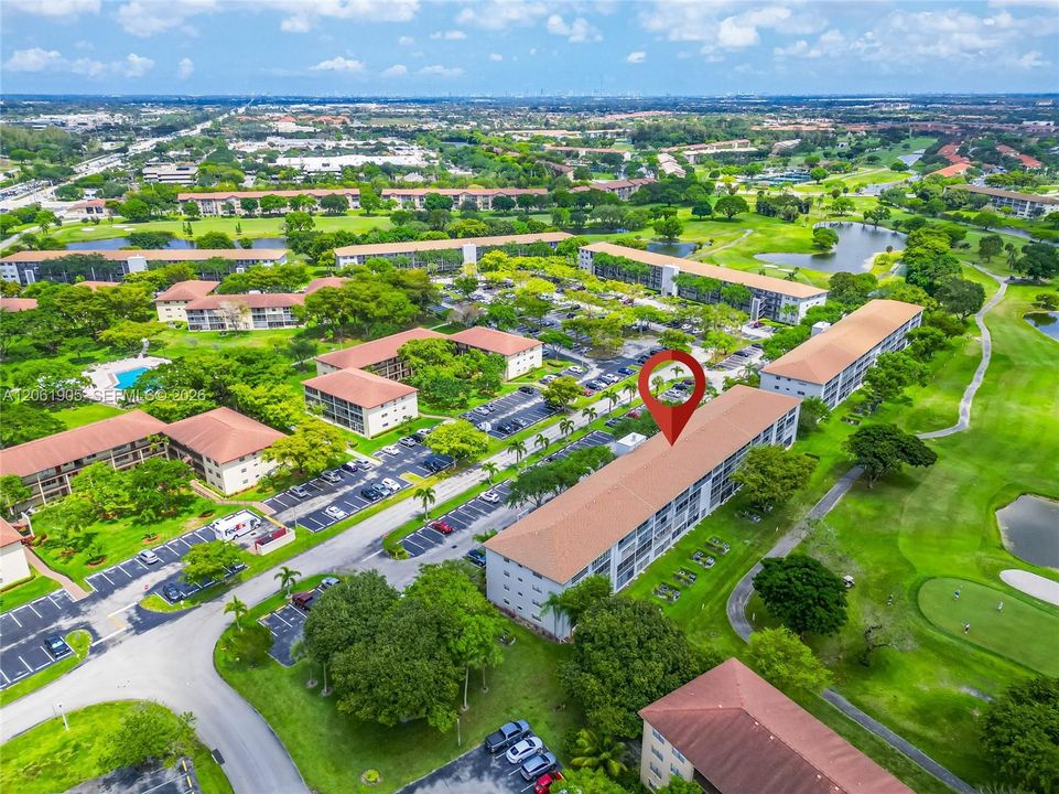 В аренду: $1,700 (2 спален, 2 ванн, 1044 Квадратных фут)