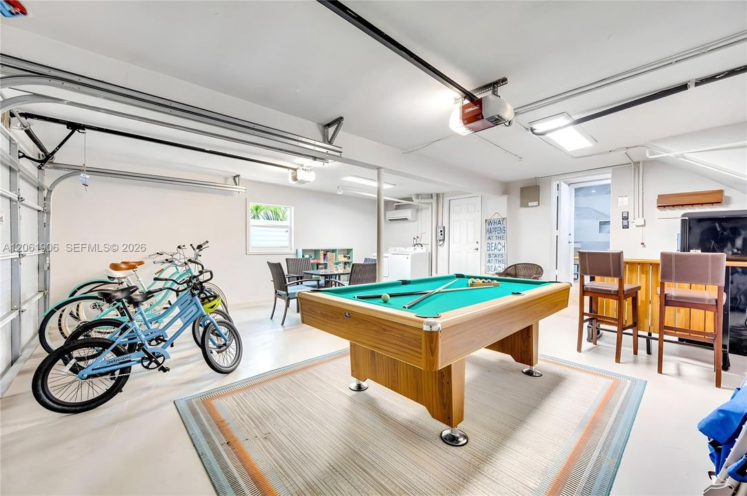 В аренду: $20,000 (4 спален, 3 ванн, 3275 Квадратных фут)