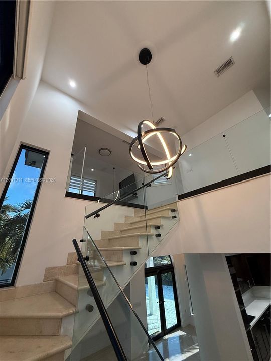 En Renta: $6,600 (4 camas, 4 baños, 3138 Pies cuadrados)