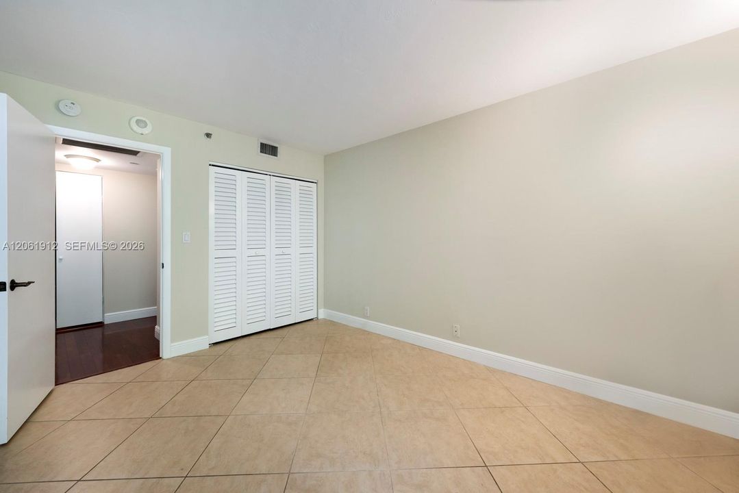 В аренду: $4,200 (2 спален, 2 ванн, 1538 Квадратных фут)