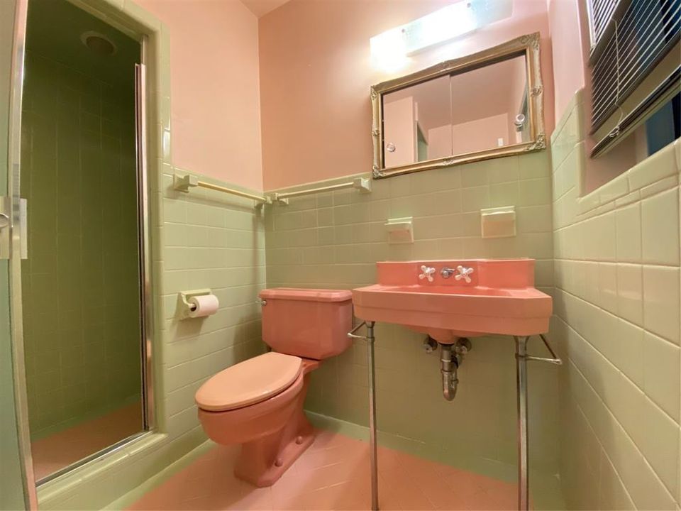 primary_bath_hollywood_nieves_group