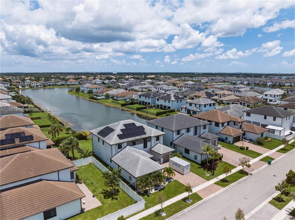 For Sale: $1,450,000 (4 beds, 4 baths, 4073 Square Feet)