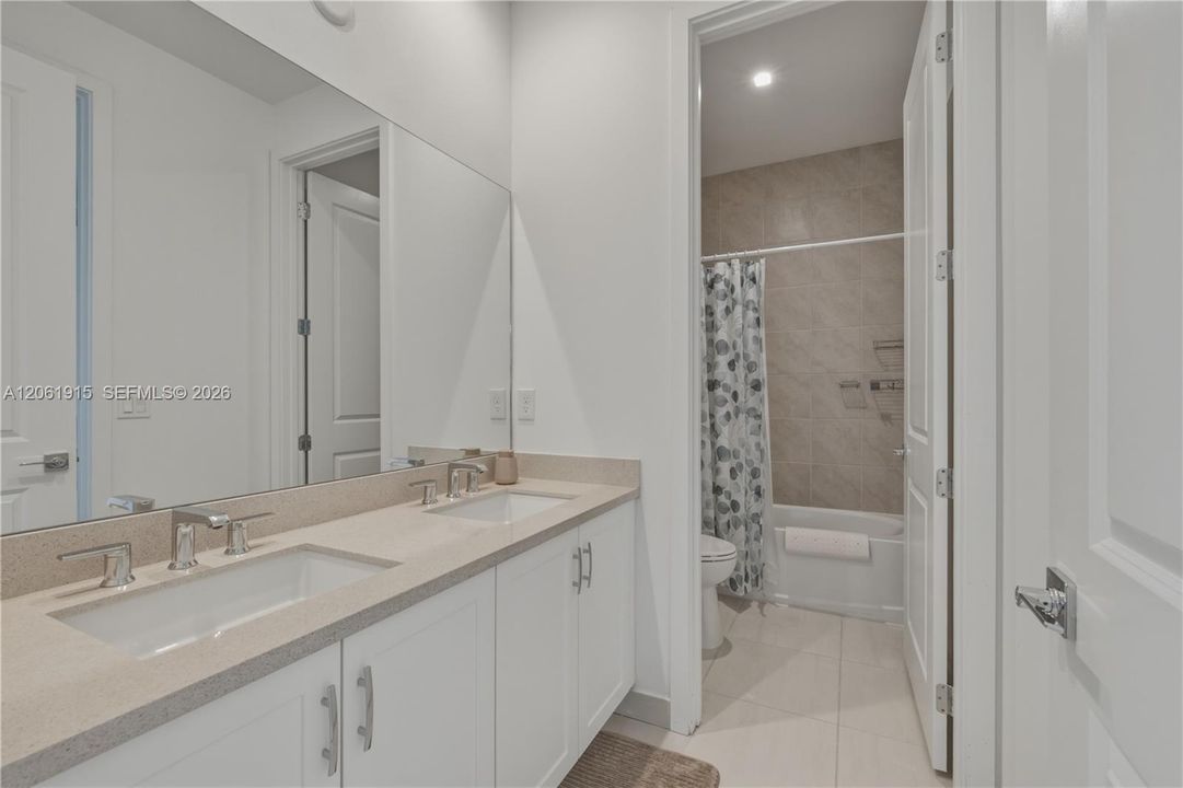 For Sale: $1,450,000 (4 beds, 4 baths, 4073 Square Feet)