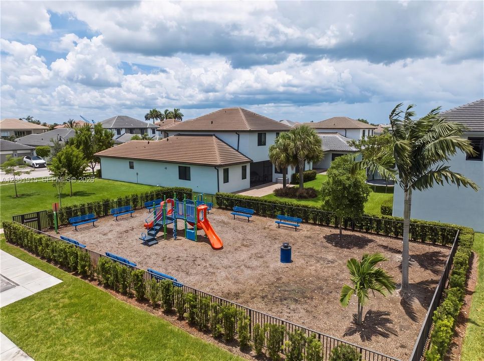 For Sale: $1,450,000 (4 beds, 4 baths, 4073 Square Feet)