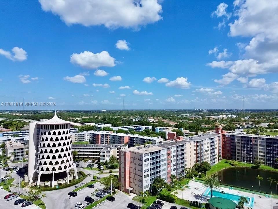 На продажу: $219,999 (2 спален, 2 ванн, 1315 Квадратных фут)
