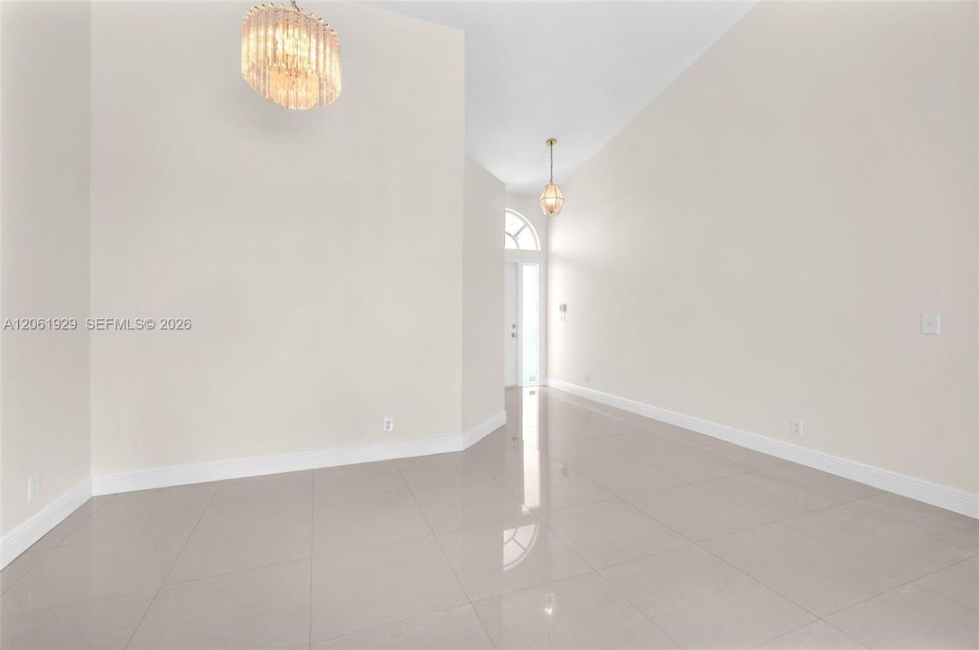 В аренду: $6,900 (4 спален, 2 ванн, 2194 Квадратных фут)