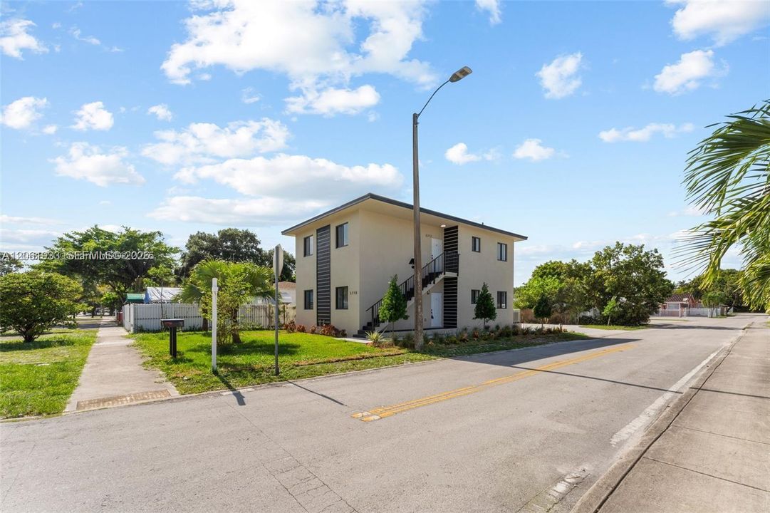В аренду: $3,200 (3 спален, 2 ванн, 0 Квадратных фут)