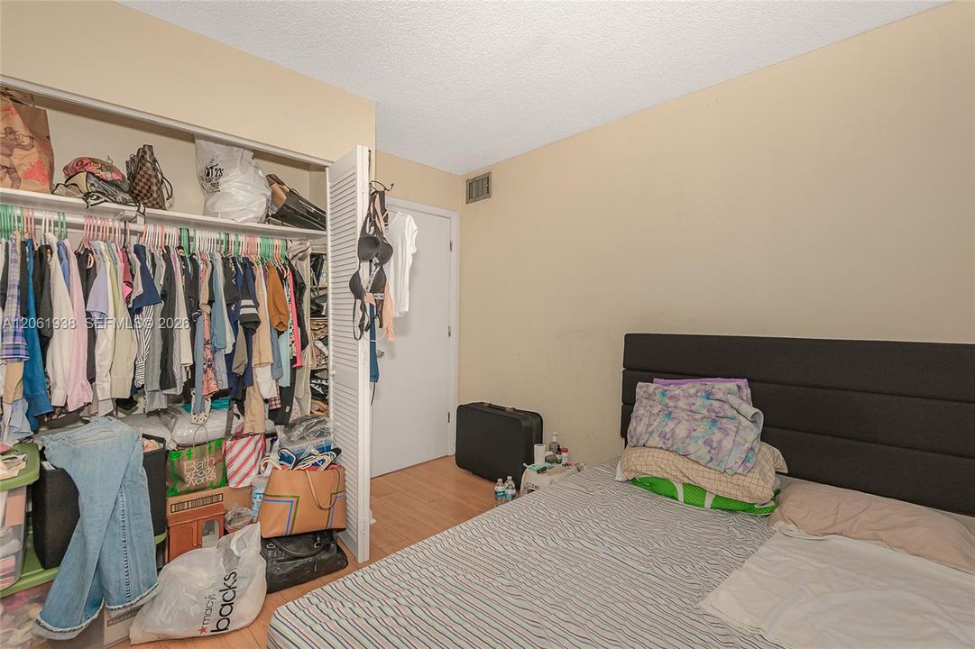 En Renta: $2,800 (3 camas, 2 baños, 1440 Pies cuadrados)