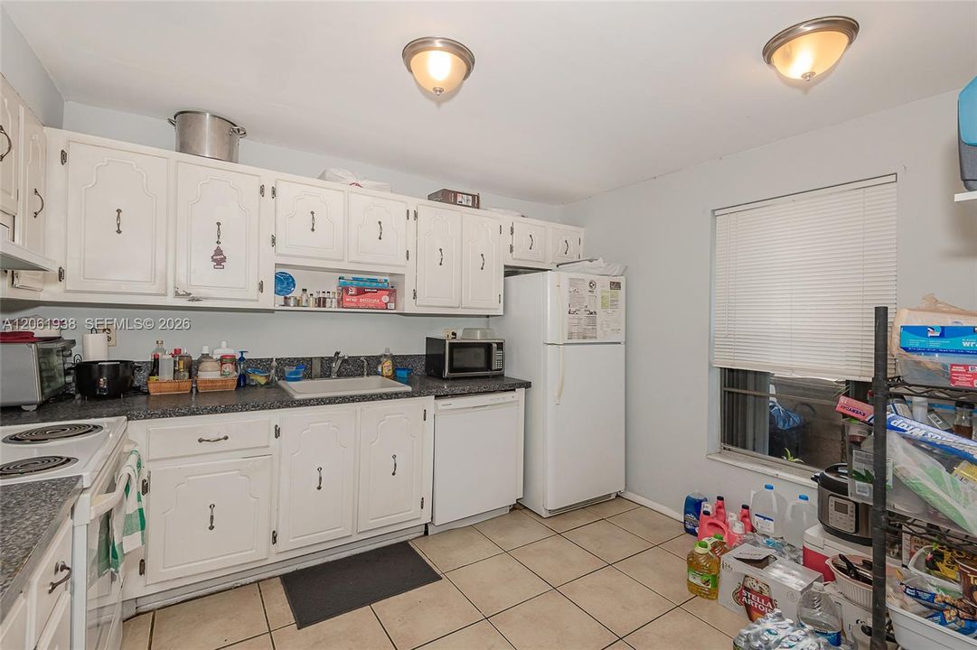 En Renta: $2,800 (3 camas, 2 baños, 1440 Pies cuadrados)