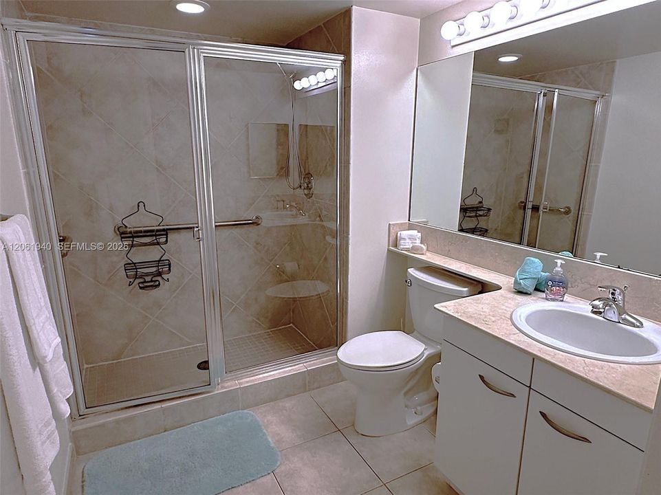 В аренду: $4,200 (2 спален, 2 ванн, 1163 Квадратных фут)