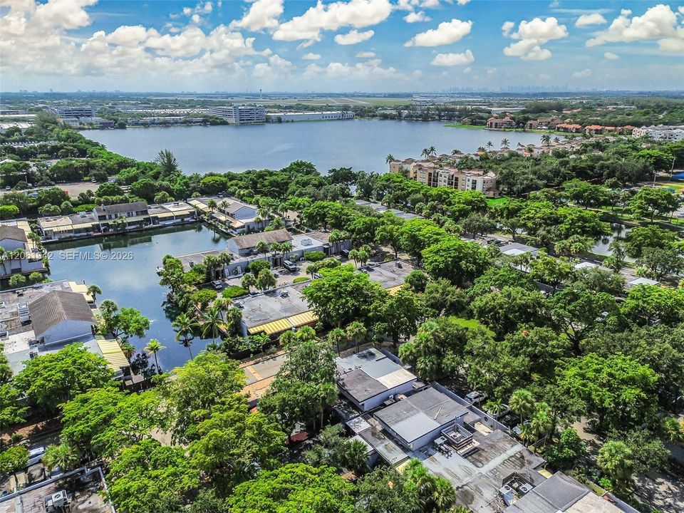 На продажу: $459,000 (3 спален, 2 ванн, 972 Квадратных фут)