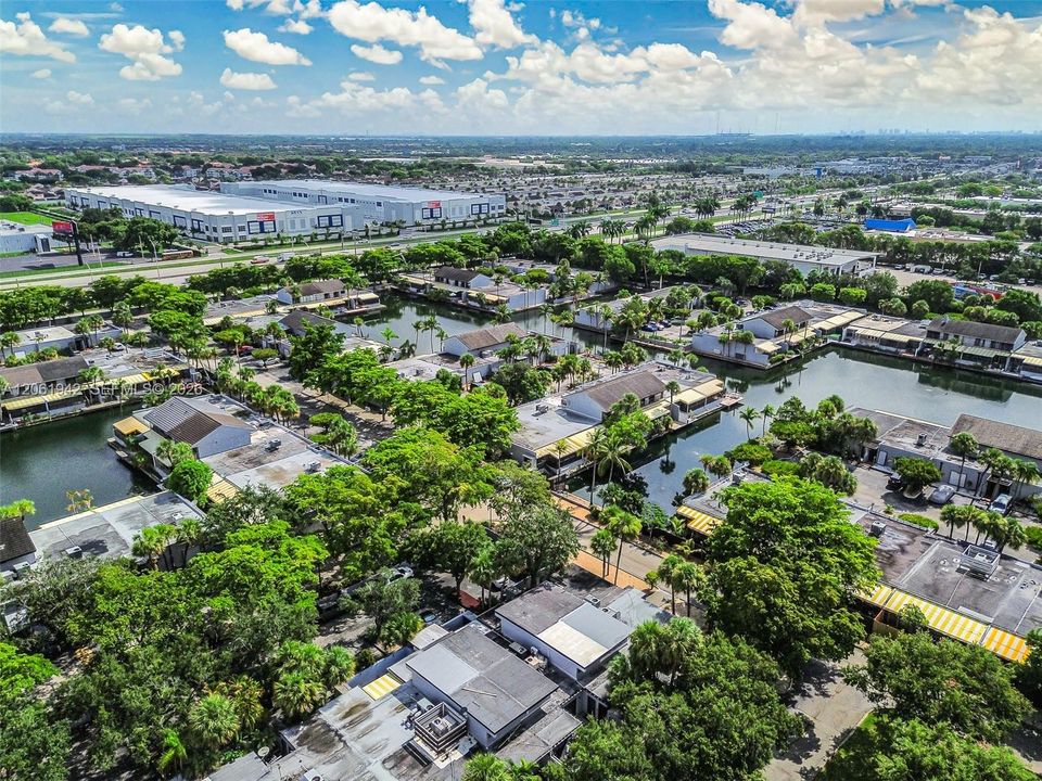 На продажу: $459,000 (3 спален, 2 ванн, 972 Квадратных фут)