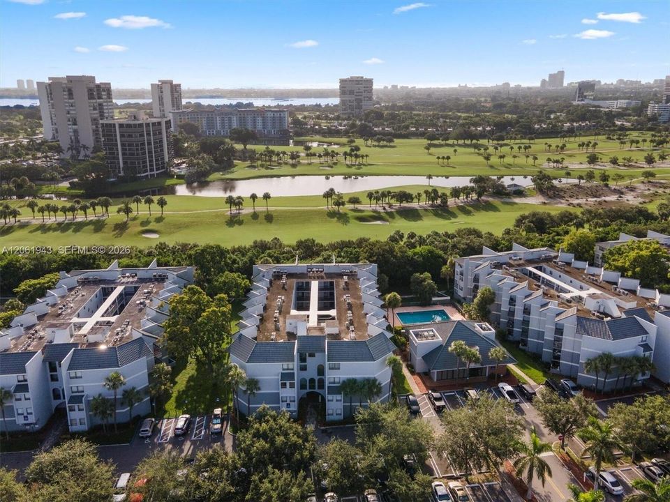 На продажу: $170,000 (1 спален, 1 ванн, 775 Квадратных фут)