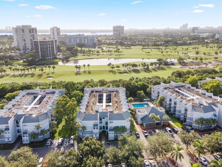 На продажу: $170,000 (1 спален, 1 ванн, 775 Квадратных фут)