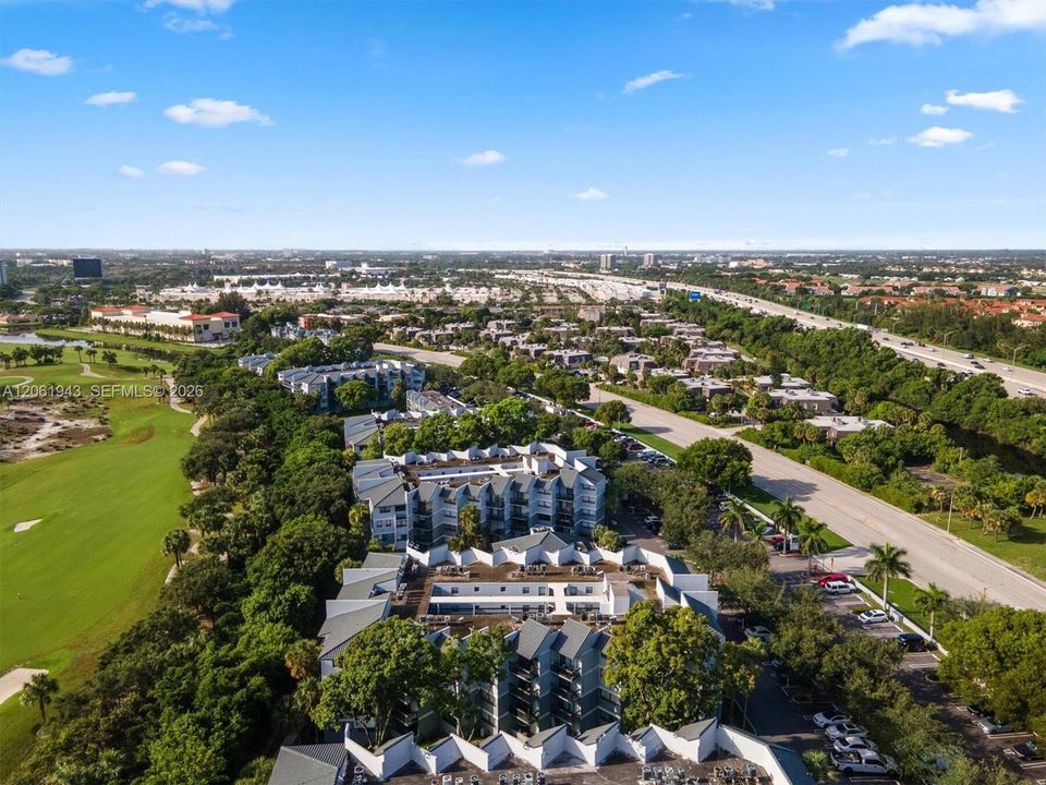 На продажу: $170,000 (1 спален, 1 ванн, 775 Квадратных фут)