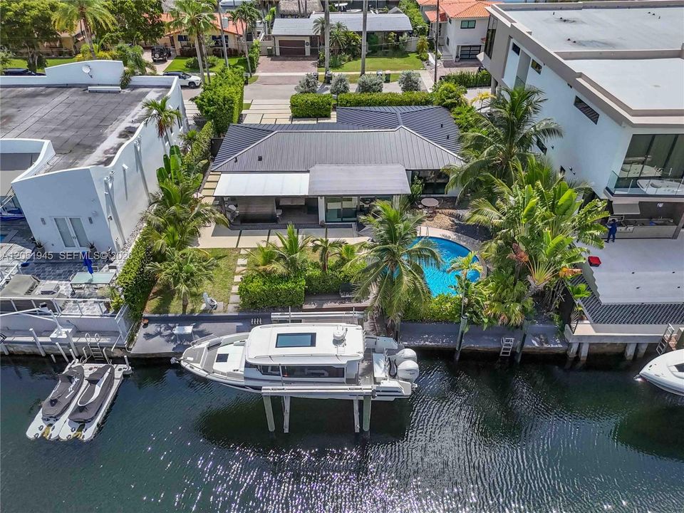 En Venta: $2,550,000 (3 camas, 2 baños, 1660 Pies cuadrados)