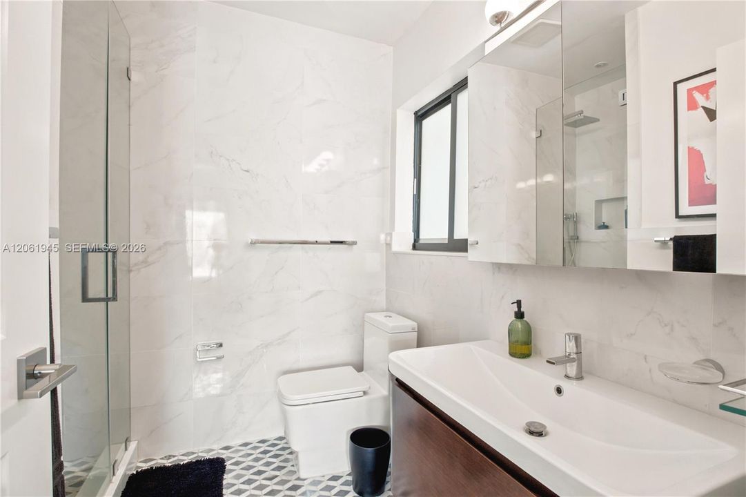 En Venta: $2,550,000 (3 camas, 2 baños, 1660 Pies cuadrados)