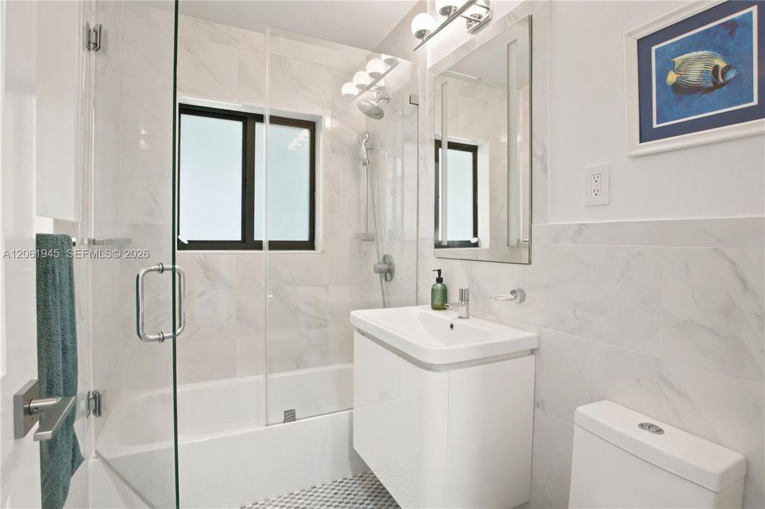 En Venta: $2,550,000 (3 camas, 2 baños, 1660 Pies cuadrados)