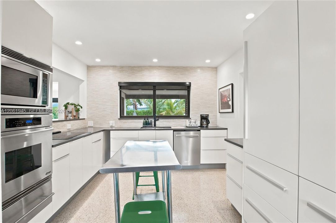 En Venta: $2,550,000 (3 camas, 2 baños, 1660 Pies cuadrados)