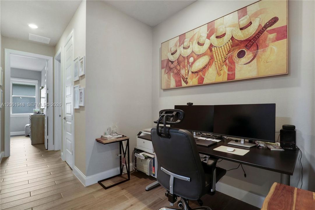 В аренду: $3,500 (4 спален, 3 ванн, 2492 Квадратных фут)