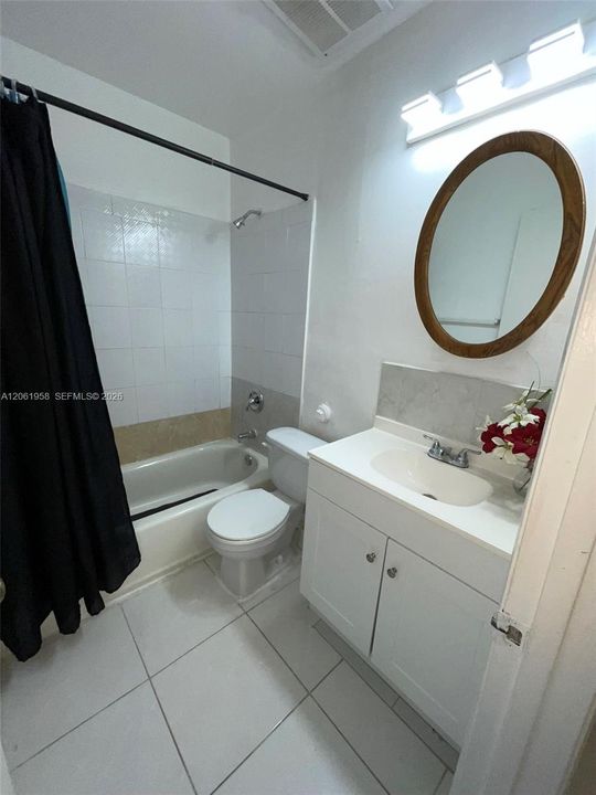 For Rent: $1,800 (2 beds, 1 baths, 2068 Square Feet)