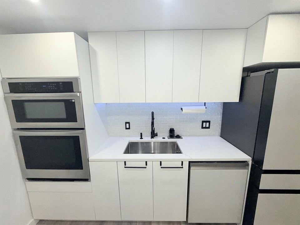 Double wall oven