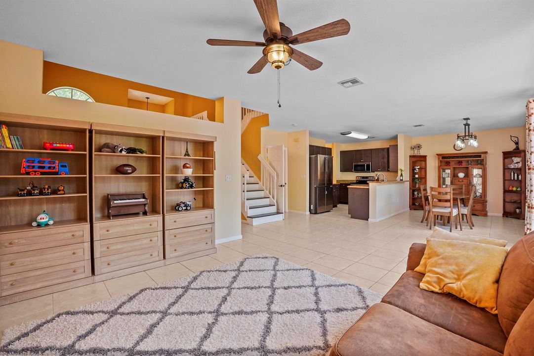 17 Family room 03