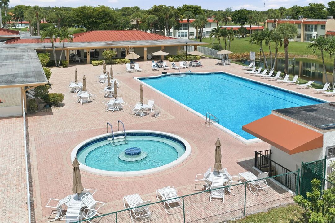 Golden Lakes A pool