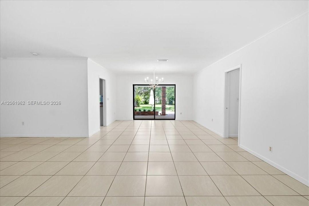 For Rent: $10,000 (4 beds, 2 baths, 2747 Square Feet)