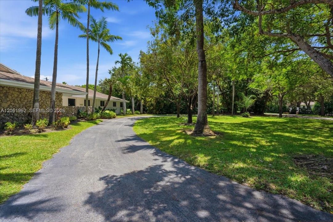 For Rent: $10,000 (4 beds, 2 baths, 2747 Square Feet)