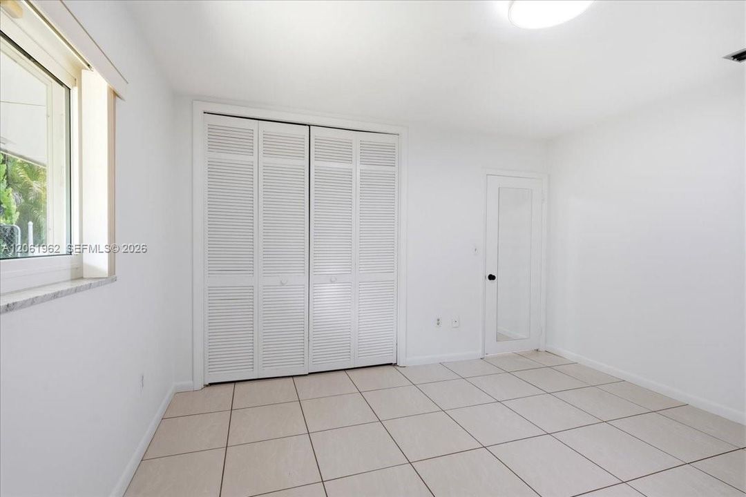 For Rent: $10,000 (4 beds, 2 baths, 2747 Square Feet)