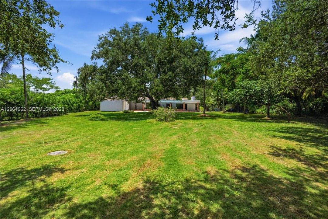 For Rent: $10,000 (4 beds, 2 baths, 2747 Square Feet)