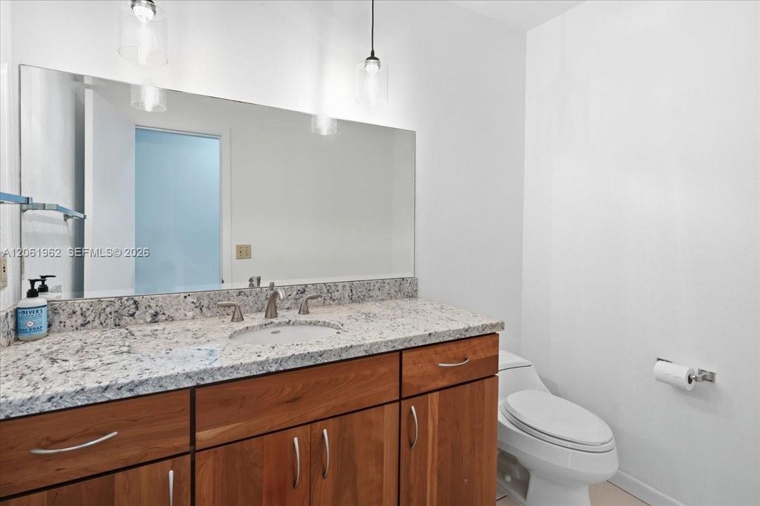 For Rent: $10,000 (4 beds, 2 baths, 2747 Square Feet)