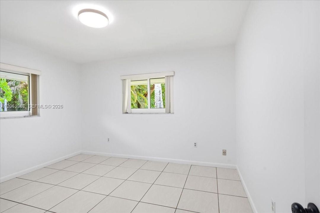 For Rent: $10,000 (4 beds, 2 baths, 2747 Square Feet)