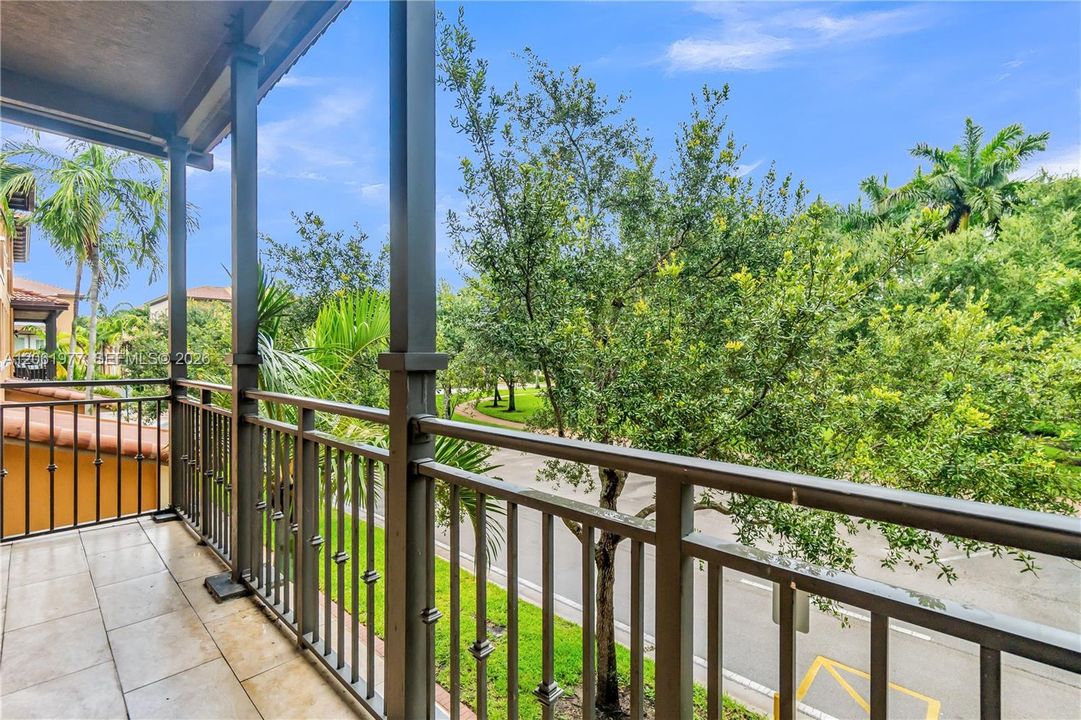 В аренду: $2,790 (2 спален, 2 ванн, 1660 Квадратных фут)