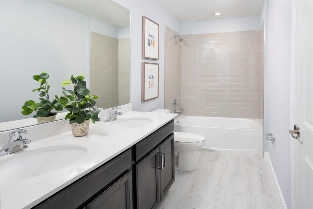 WEB Shenandoah Guest Bath by RHP