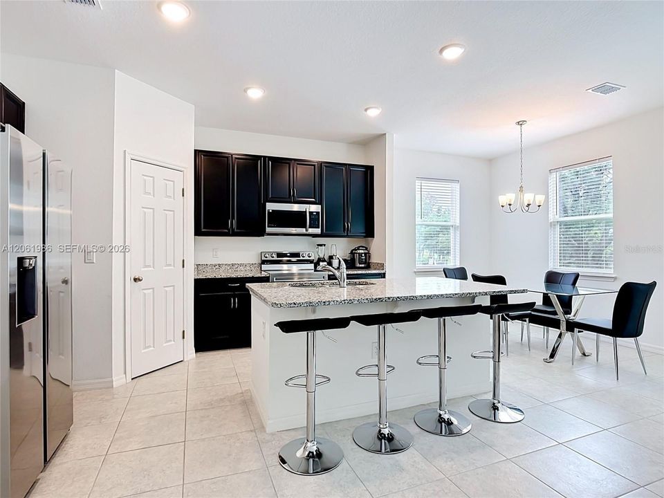 For Sale: $314,000 (4 beds, 2 baths, 1801 Square Feet)