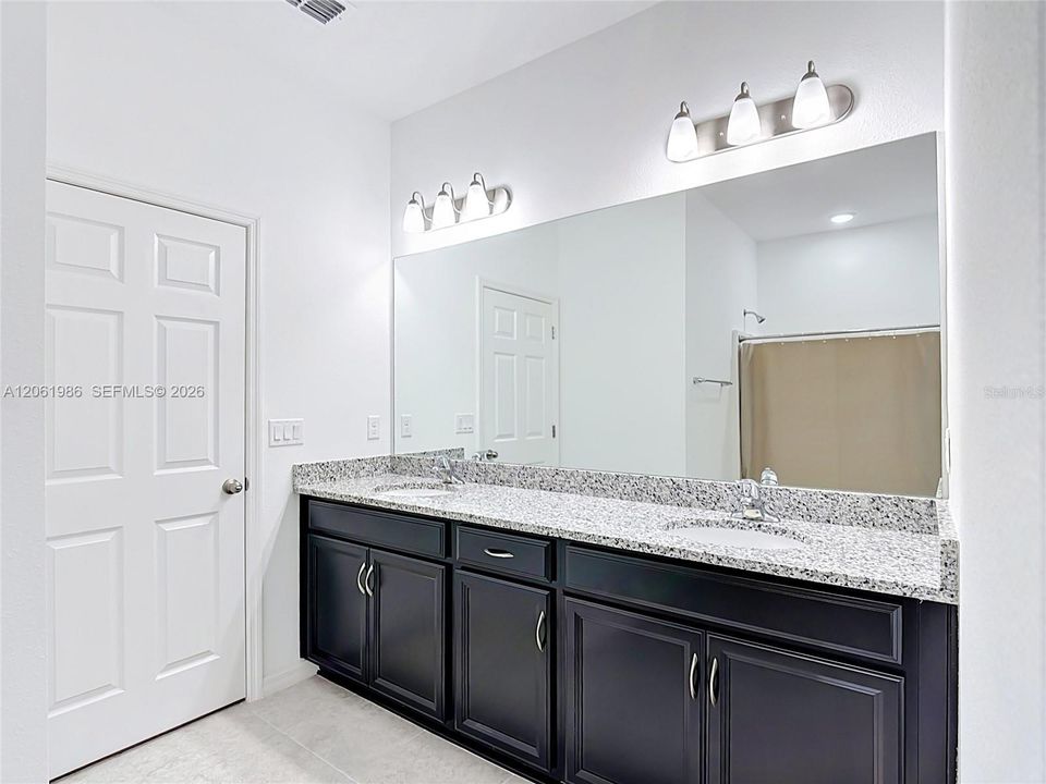 For Sale: $314,000 (4 beds, 2 baths, 1801 Square Feet)