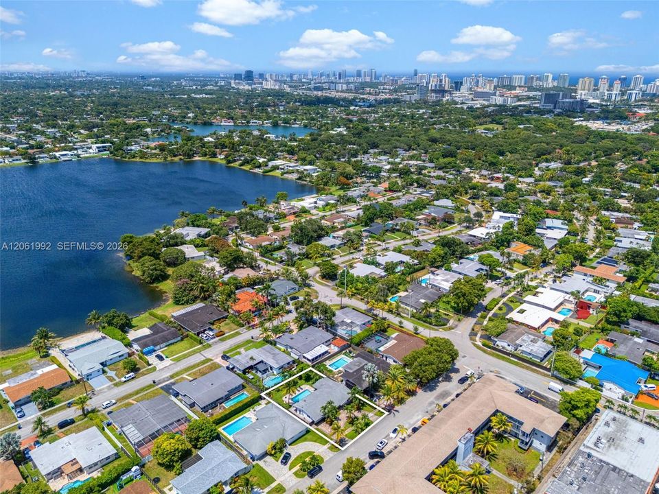 На продажу: $1,147,500 (3 спален, 2 ванн, 2093 Квадратных фут)